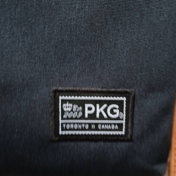 *PKG LAPTOP CASE - Picture 5 of 8